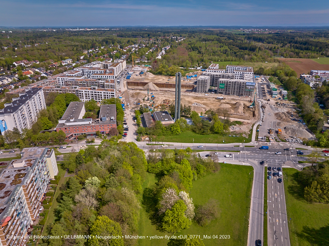 04.05.2023 - Luftbilder vom Alexisqaurtier und Pandion Verde in Neuperlach
